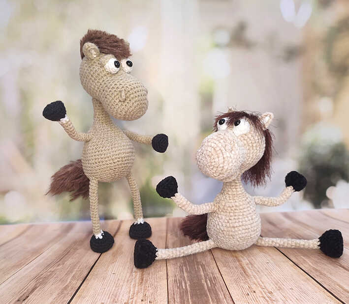 Free Amigurumi Guide: An adorable and soft crochet horse toy, perfect for a cozy handmade gift. This free tutorial is designed for creative success and easy crafting for all.