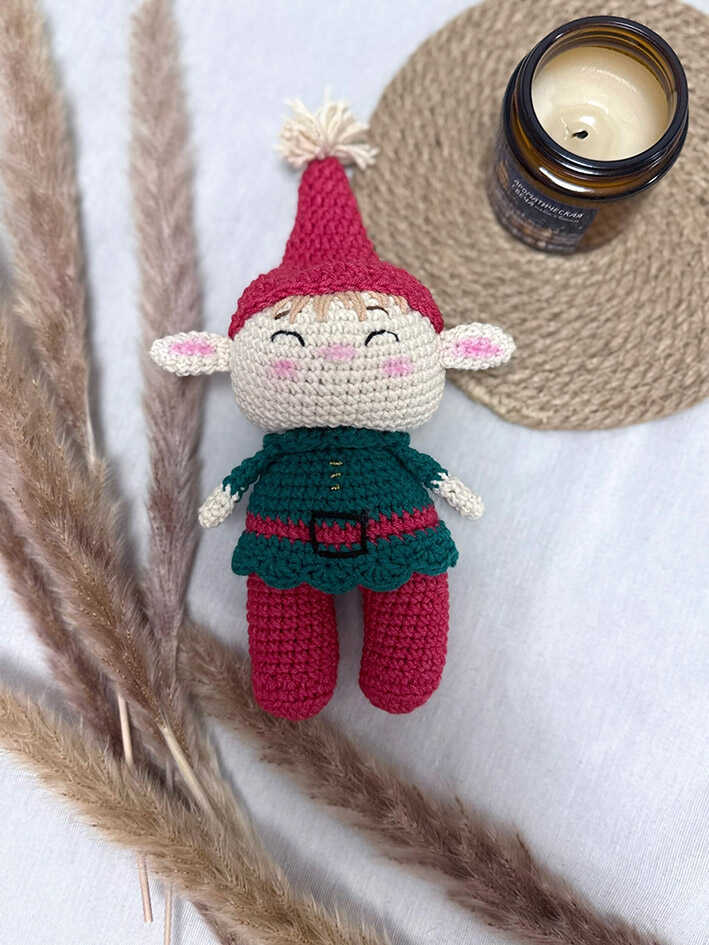 Free New Year Elf Amigurumi Pattern: A Low Sew and Quick to Make Amigurumi project for DIY Christmas decor.